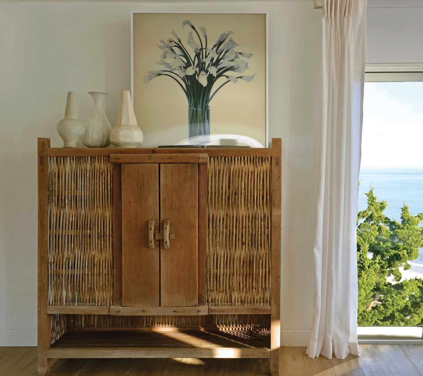 Vicente Wolf’s tranquil Montauk home is informed by natural elements PHOTO COURTESY OF VICENTE WOLF