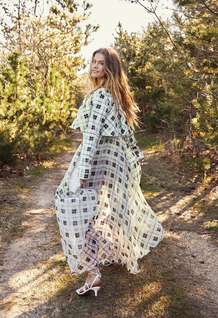 SILENCE YOUR INNER CRITIC. Allow yourself to have fun and don’t overthink it. If you’re painting, don’t worry about it being “perfect.” If you’re baking, don’t make it stressful by having to follow a recipe’s every single step. Silence your inner critic and allow yourself the space to explore! NINA AGDAL PHOTO BY ANTOINE VERGLAS, STYLED BY JAMIE FRANKEL