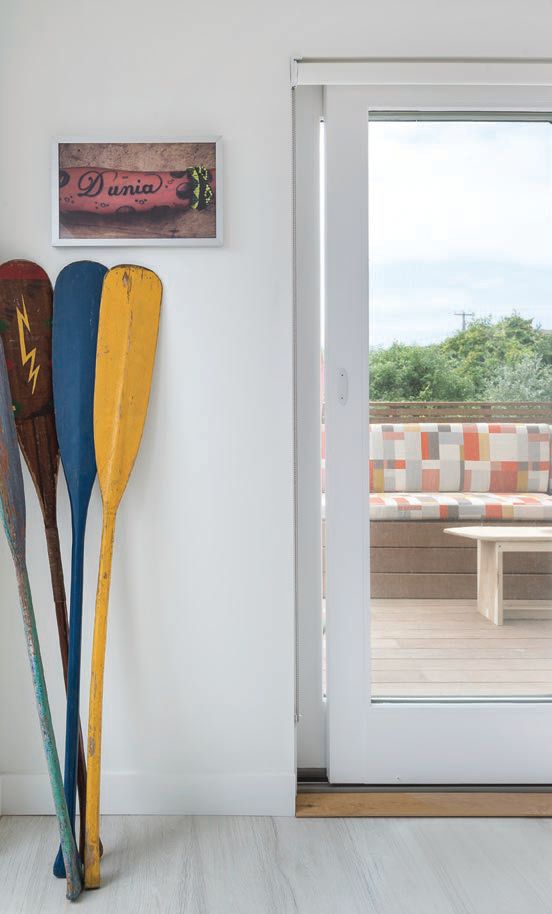 Paddles used as decor achieve the ‘Montauk surf’ theme PHOTOGRAPHED BY MATTHEW WILLIAMS